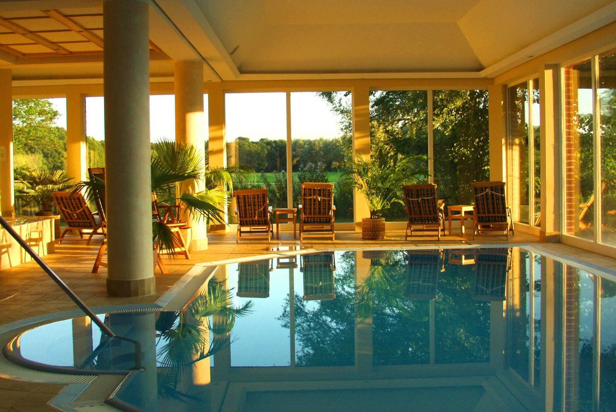 Gutshof Woldzegarten Hotel Luaran gambar